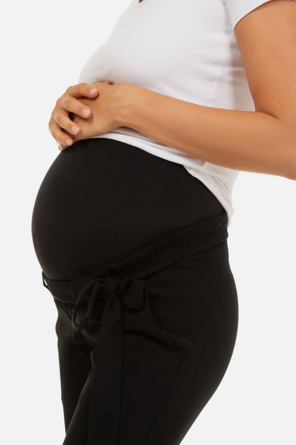 Pantaloni pentru gravide cu pliuri în talie - negri