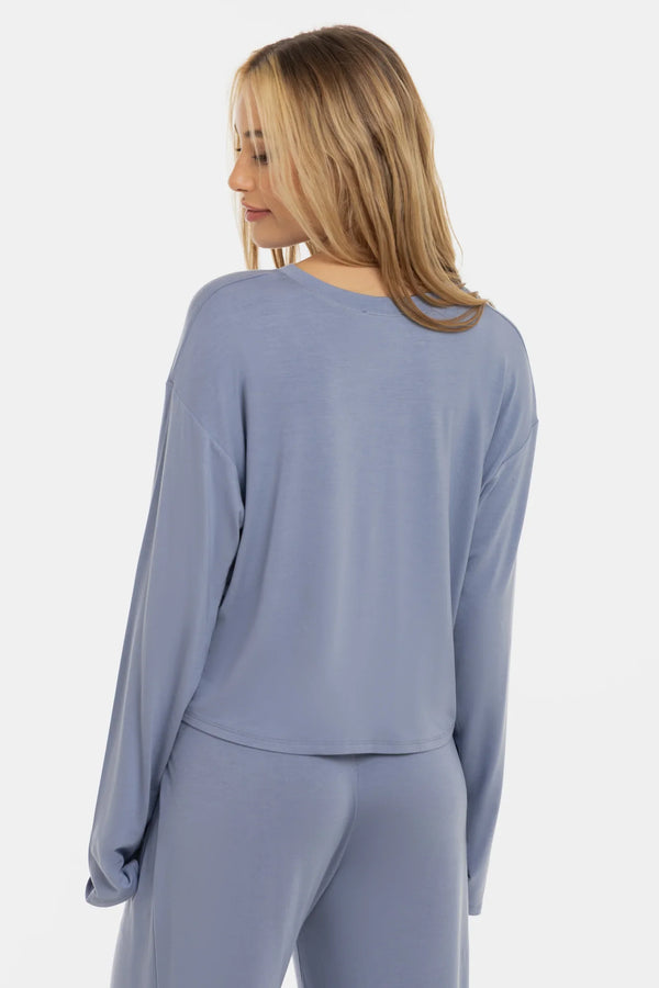 Crop top moale cu mânecă lungă pentru gravide din modal - albastru pastel