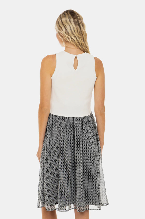 Rochie elegantă cu top alb din bumbac ripsat și fustă vaporoasă