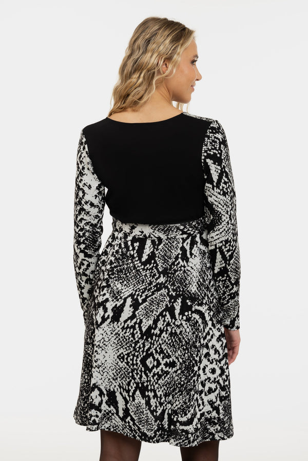 Rochie evazată pentru gravide și alăptare