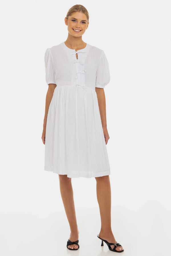 Rochie pentru gravide și alăptare cu fundițe - albă