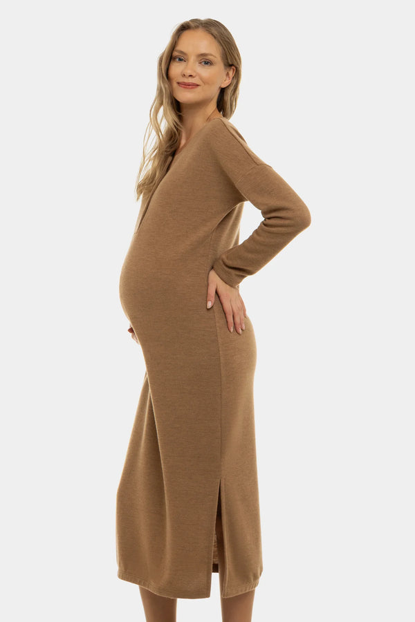 Rochie tricotată lungă pentru gravide și alăptare – caramel