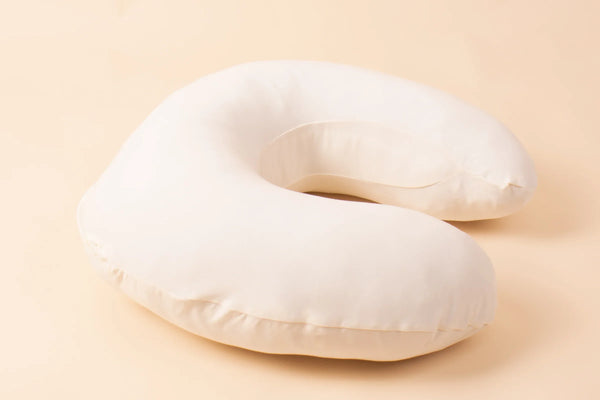 Pernă pentru alăptare - ecru