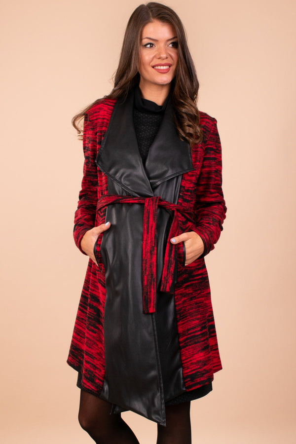 Mantou în roșu melanj cu reverul din piele