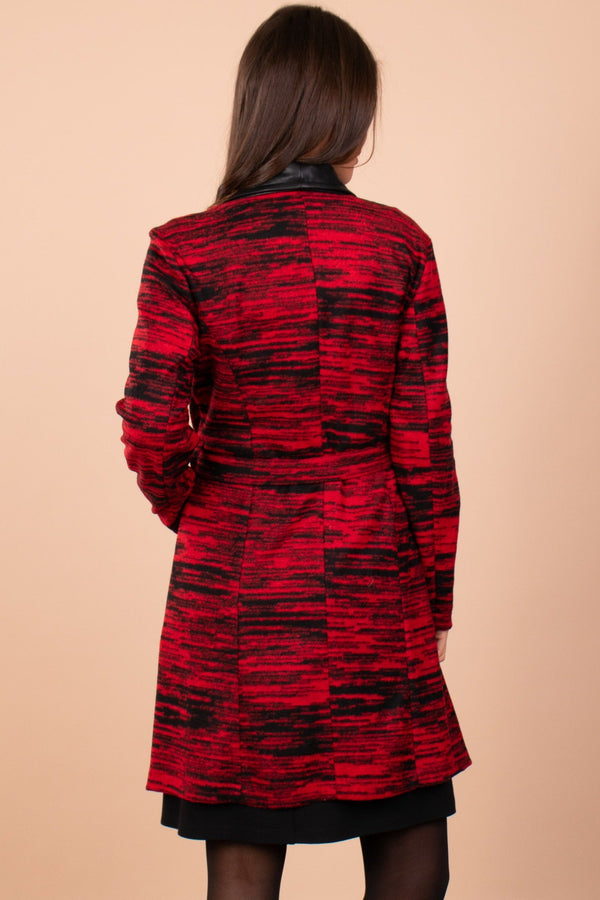 Mantou în roșu melanj cu reverul din piele