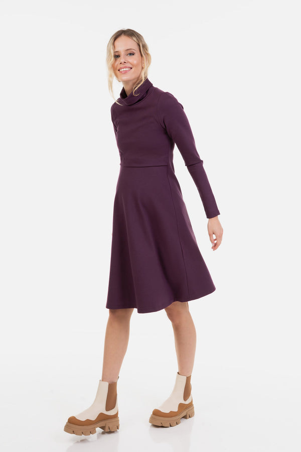 Rochie evazată pentru gravide și alăptare cu guler înalt - visiniu