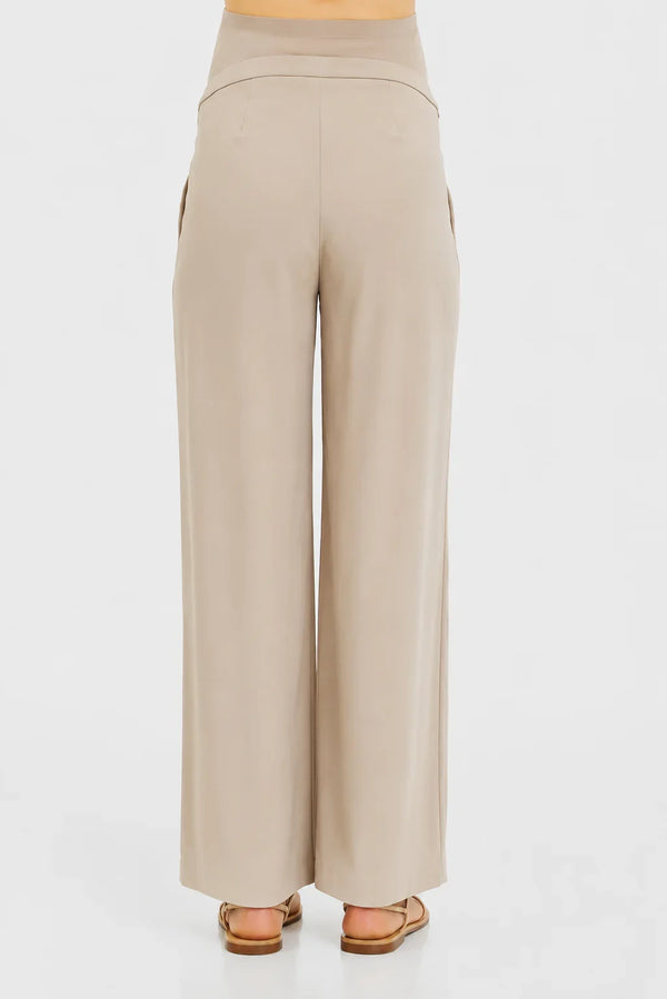 Pantaloni eleganți cu pliuri pentru gravide – bej