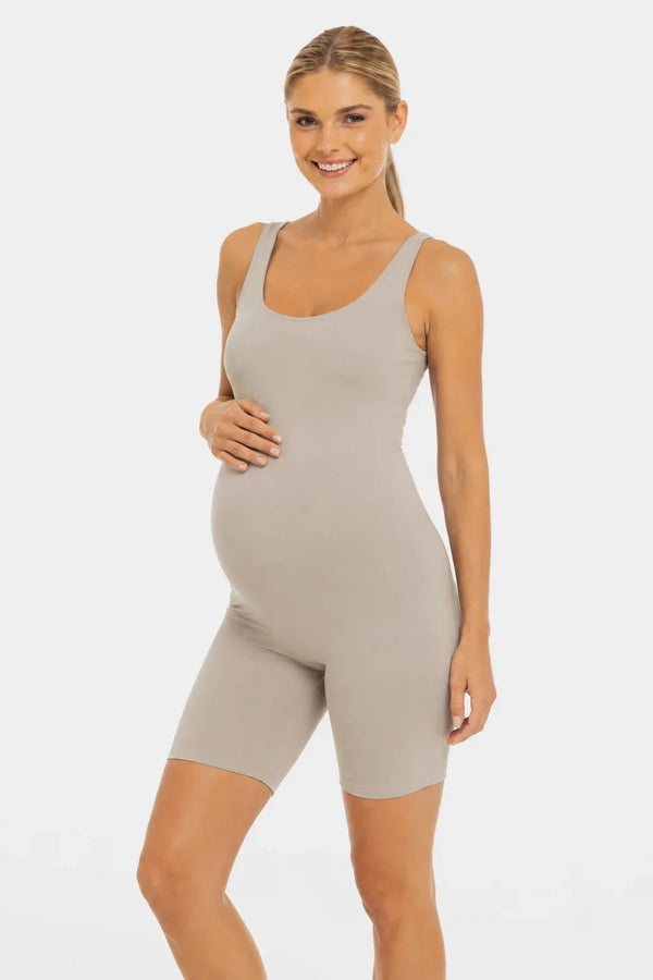 Salopetă scurtă modelatoare pentru gravide – bej | 100% opacă