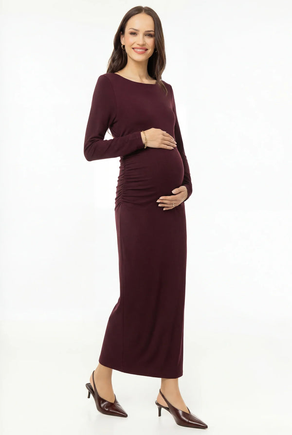 Rochie lungă elegantă cu falduri – bordo