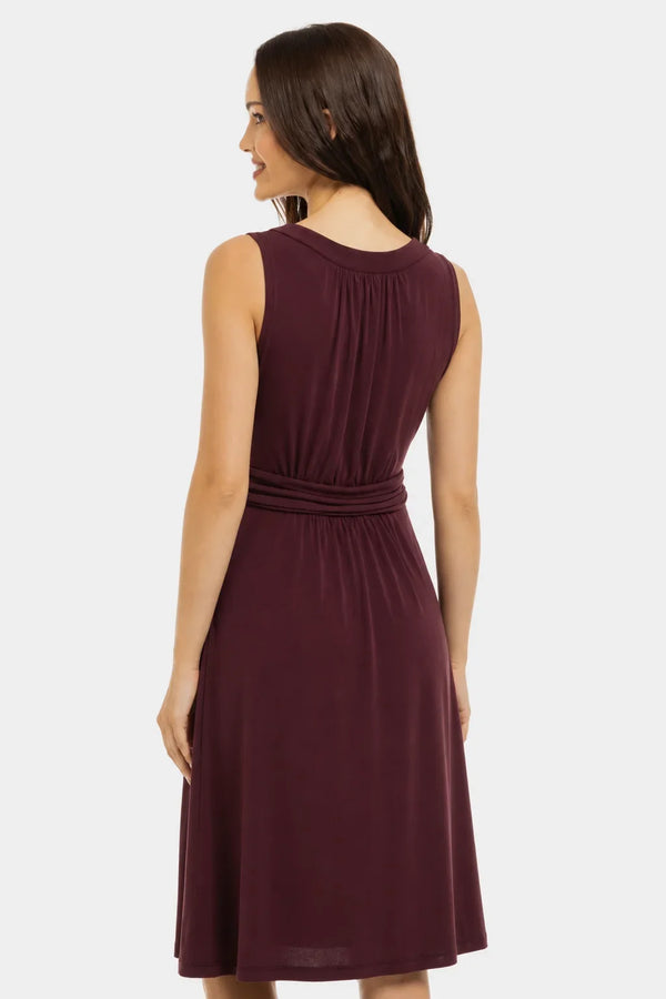 Rochie elegantă pentru gravide cu cordon încrețit – vișiniu