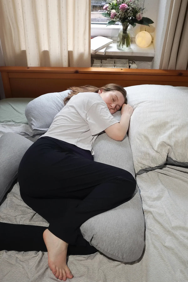 Pernă U 3 în 1 pentru gravide și alăptare – gri