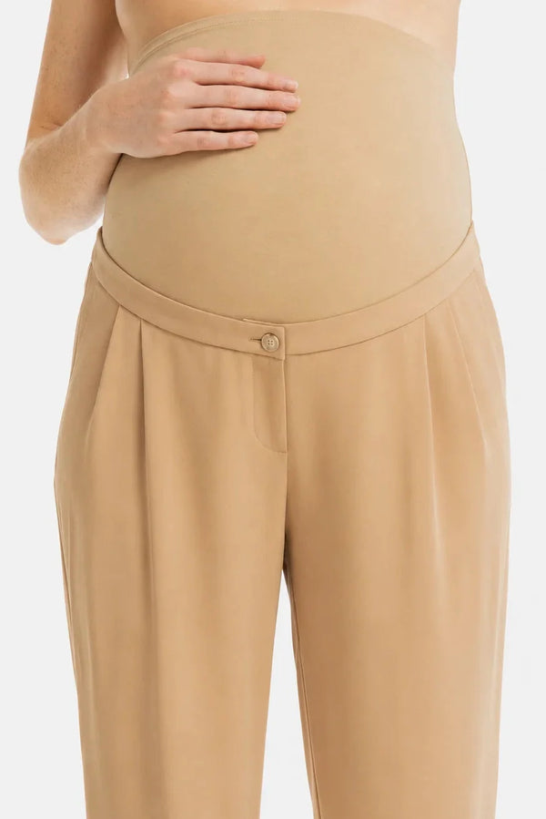 Pantaloni eleganți cu pliuri pentru gravide – bej