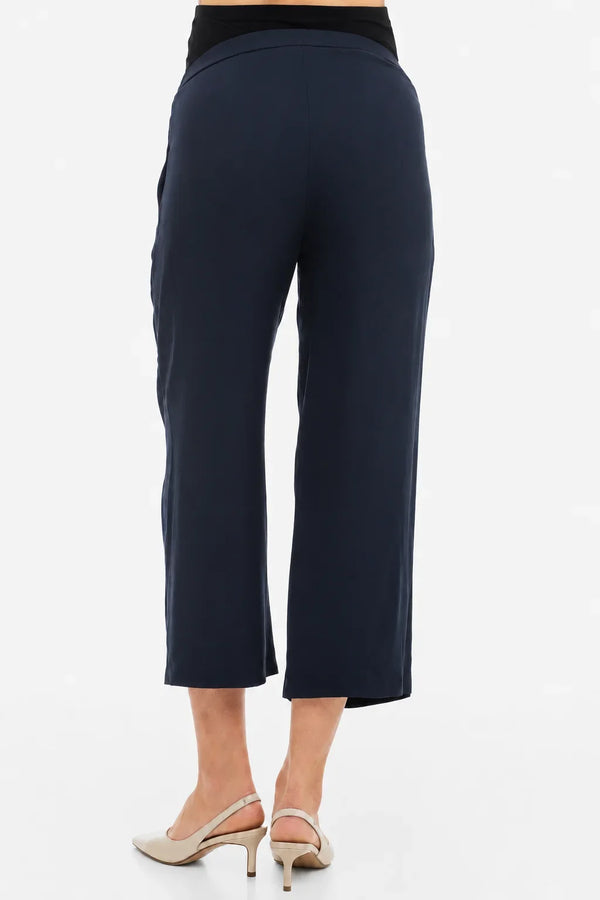 Pantaloni eleganți 7/8 din satin, cu pliuri, pentru gravide – bleumarin
