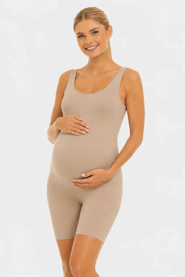 Salopetă scurtă modelatoare pentru gravide – nisipiu | 100% opacă
