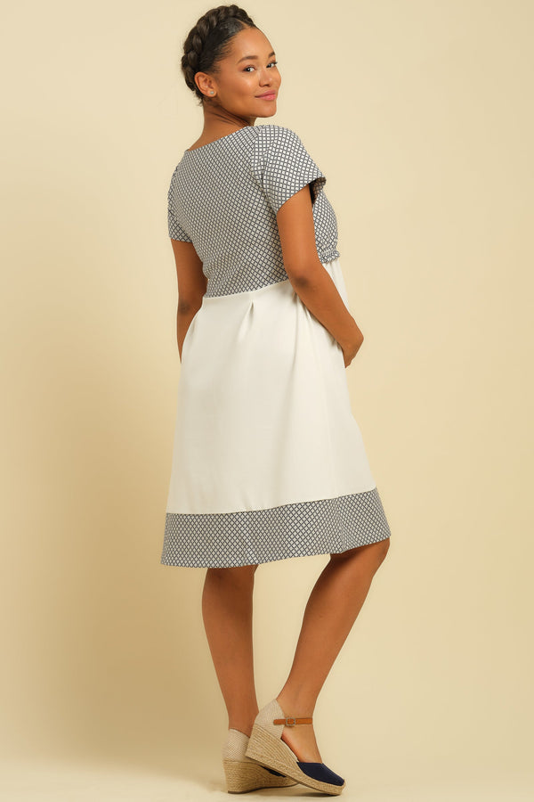 Rochie pentru gravide și de alăptare cu încrețituri