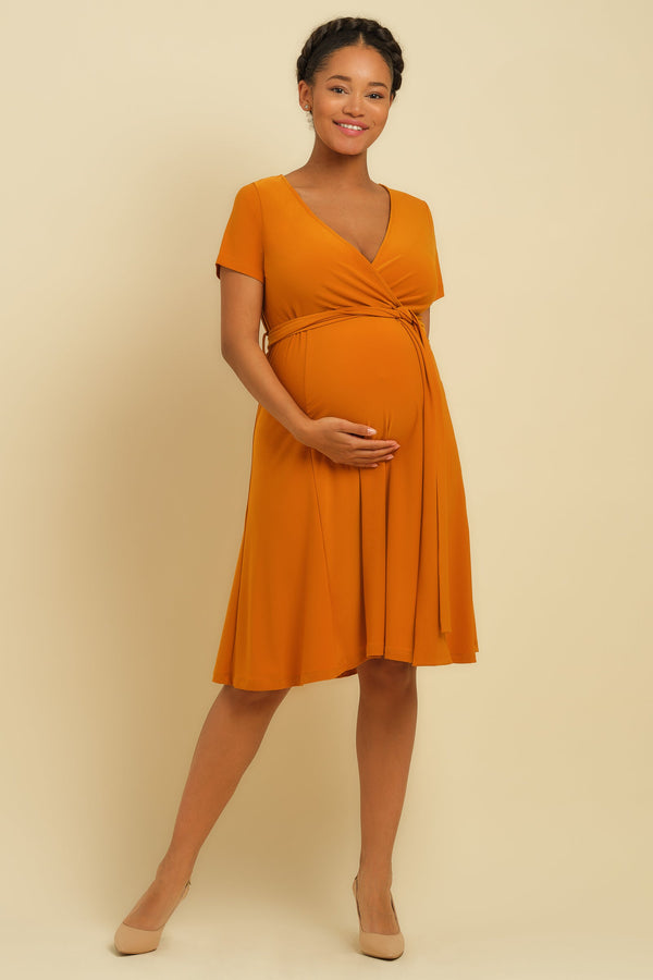 Rochie evazată pentru gravide și alăptare