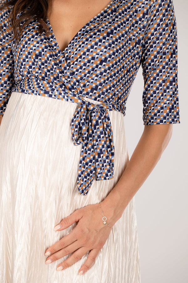 Rochie strălucitoare pentru gravide și alăptare