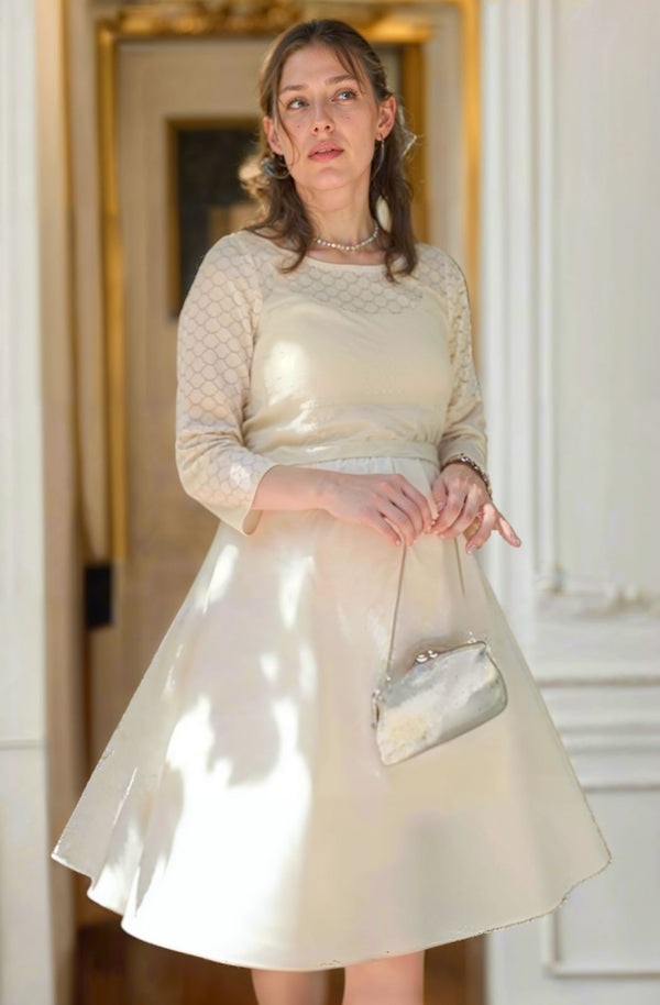 Rochie de seară ecru pentru gravide și alăptare